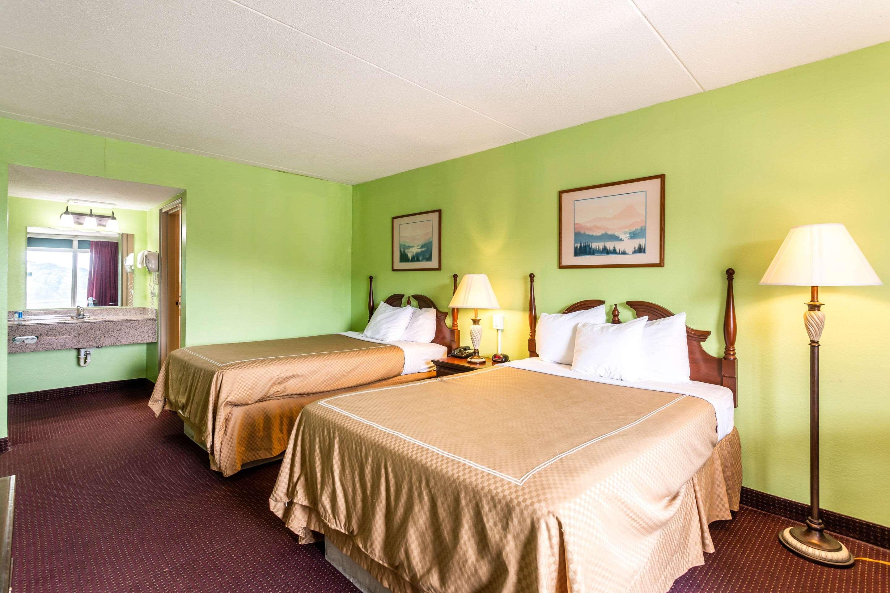 Rodeway Inn Renfro Valley Mount Vernon Exteriör bild